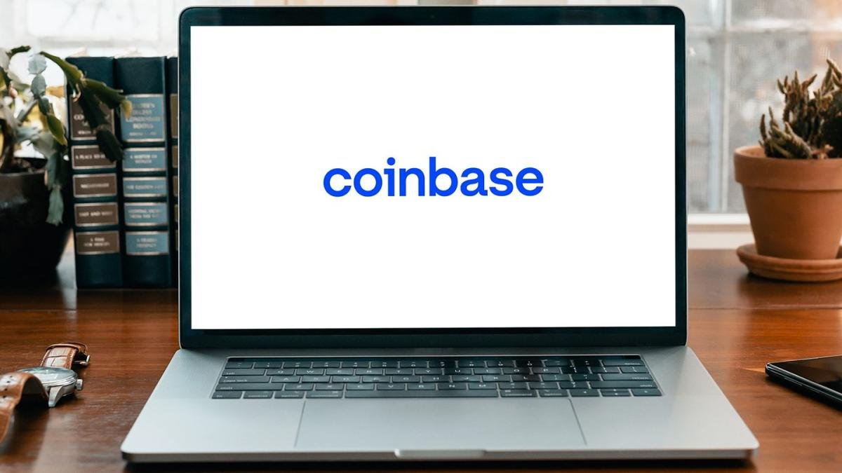 coinbase-to-report-strong-earnings,-etf-benefits-may-surprise-wall-street,-analysts-say