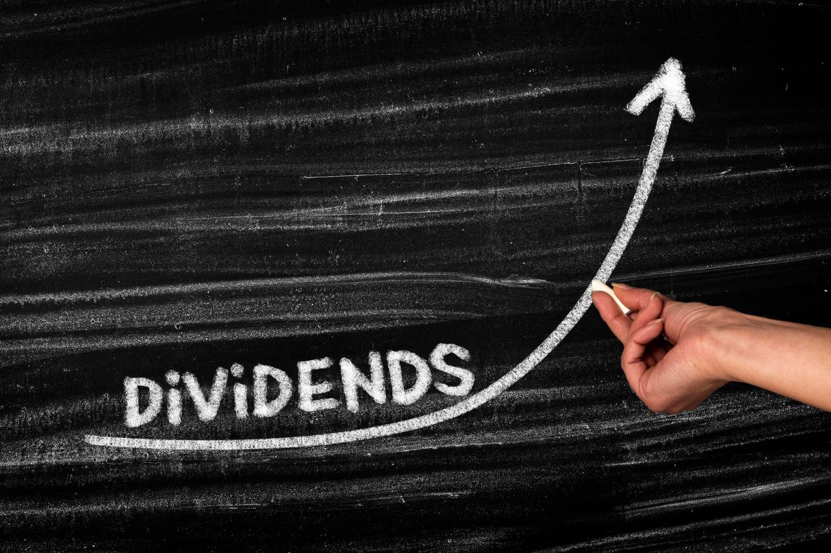 3-incredible-dividend-stocks-to-buy-now-and-hold-forever