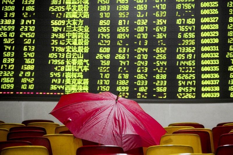 asian-stocks-find-little-cheer-from-china’s-interest-rate-cut-by-investing.com