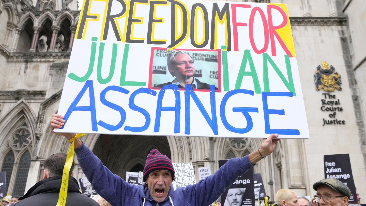 wikileaks-founder-assange-starts-final-uk-legal-battle-to-avoid-extradition-to-us-on-spy-charges