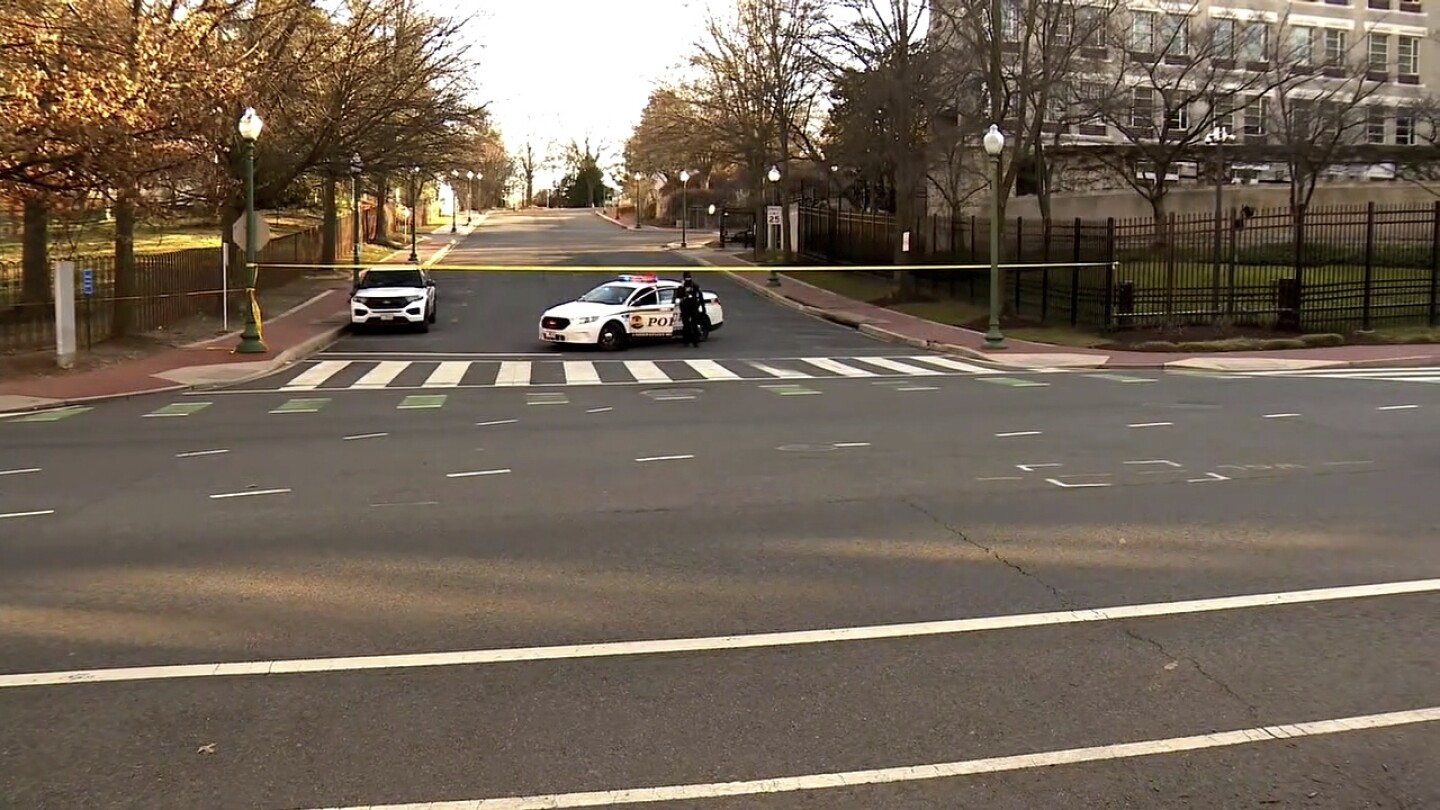 air-force-member-in-critical-condition-after-setting-himself-on-fire-outside-israeli-embassy-in-dc