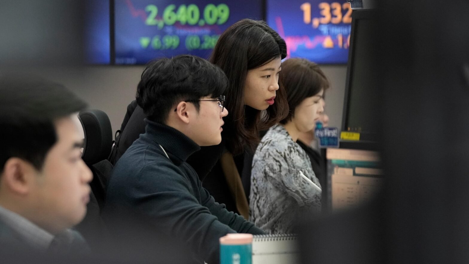 stock-market-today:-asian-shares-mixed-after-wall-st-edges-back-from-recent-highs