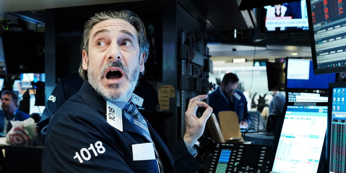 stock-market-today:-us-futures-drop-ahead-of-key-economic-growth-figures