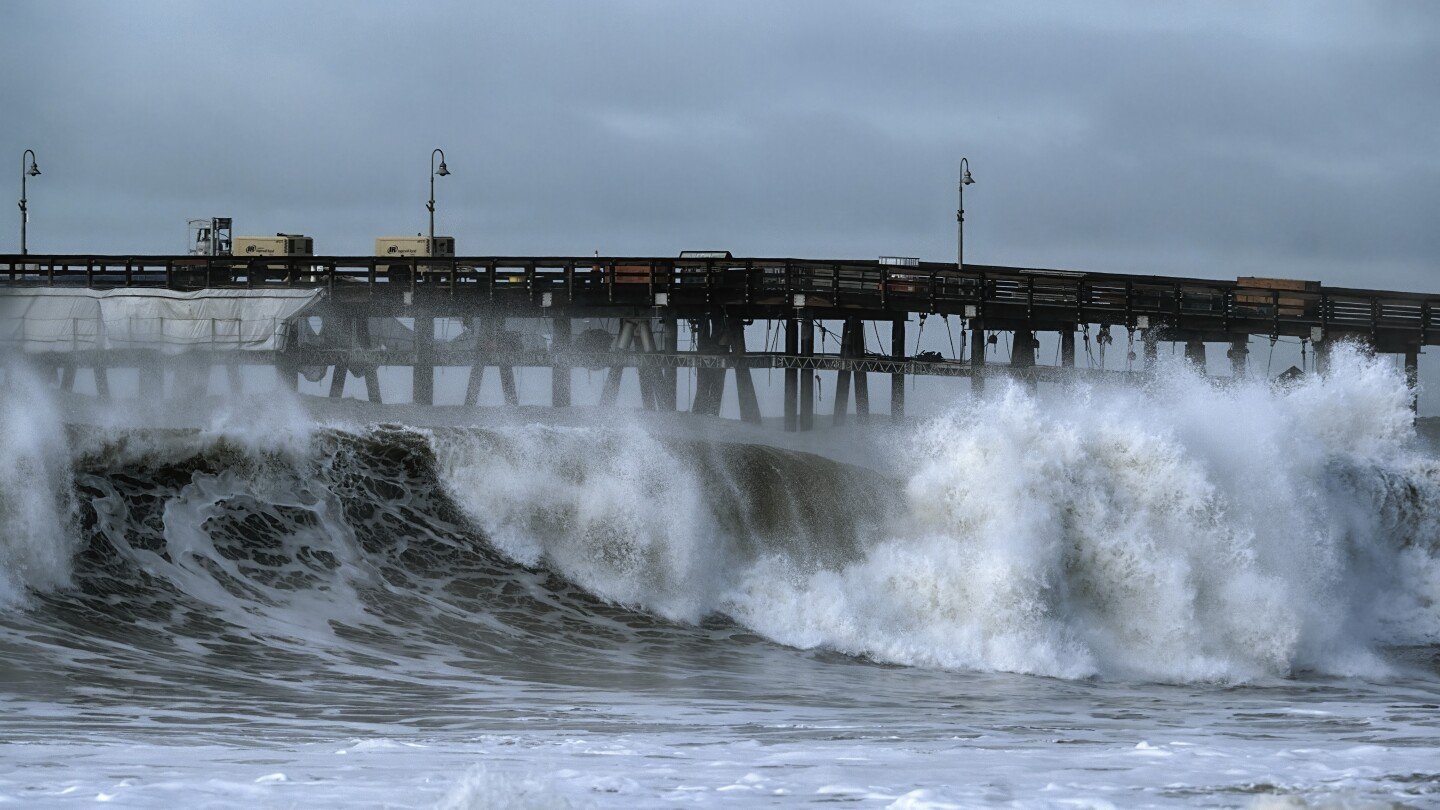 rising-seas-and-frequent-storms-are-battering-california’s-piers,-threatening-the-iconic-landmarks