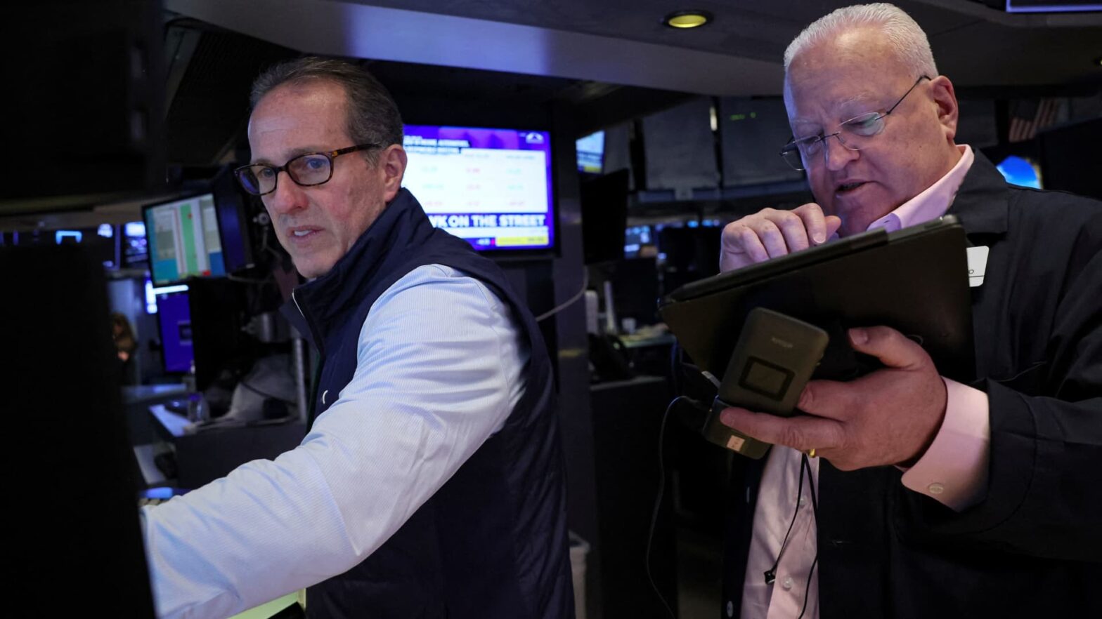 stock-futures-inch-higher-as-wall-street-awaits-another-inflation-report:-live-updates