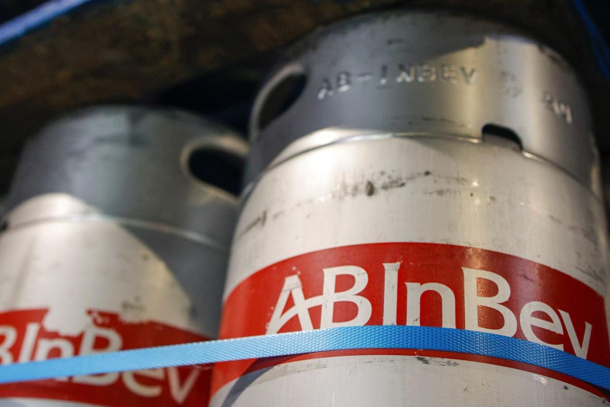 altria-plans-to-sell-more-than-$2-billion-of-ab-inbev-shares