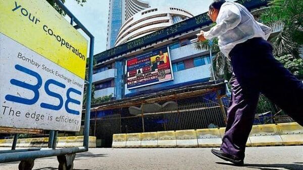 indian-stock-market-remains-attractive,-say-experts,-suggest-stocks-to-buy-for-long-term