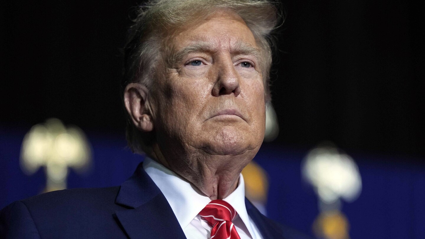 fulton-county-da-fani-willis-must-step-aside-or-remove-special-prosecutor-in-trump-case,-judge-says