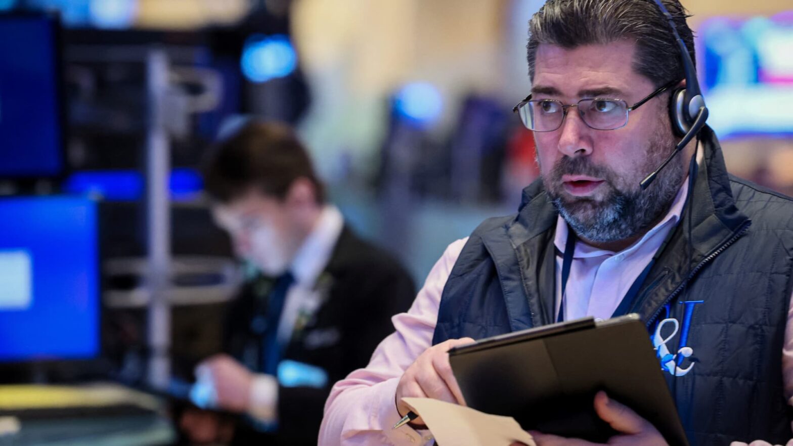 stock-futures-are-little-changed-as-investors-await-fed-rate-decision:-live-updates