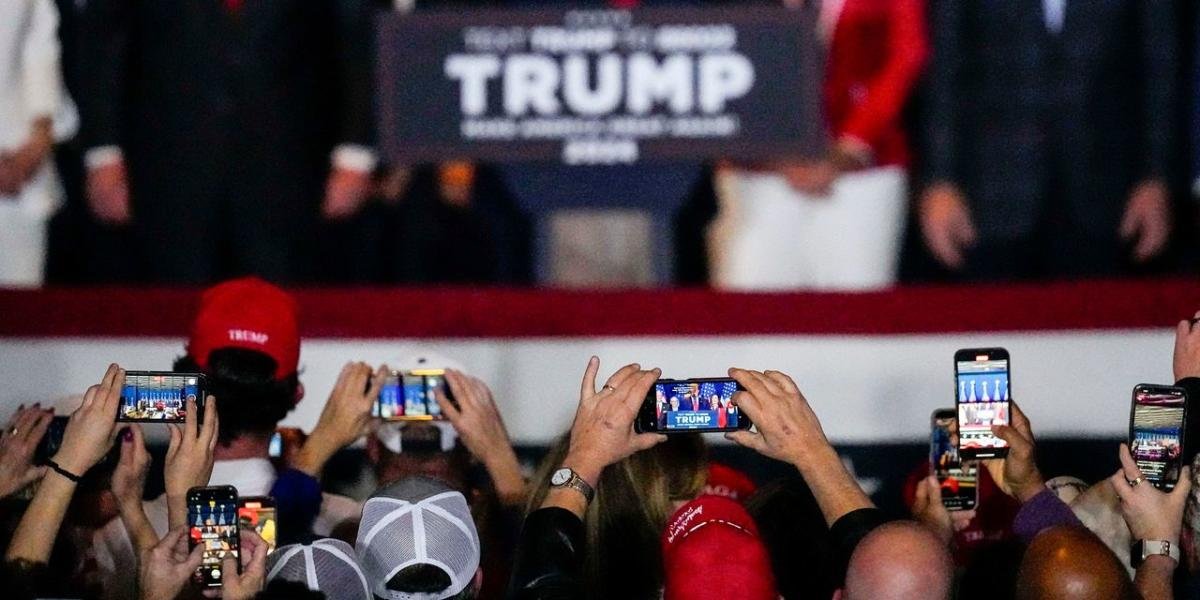 trump-is-in-line-for-a-$3.5-billion-windfall-from-stake-in-truth-social