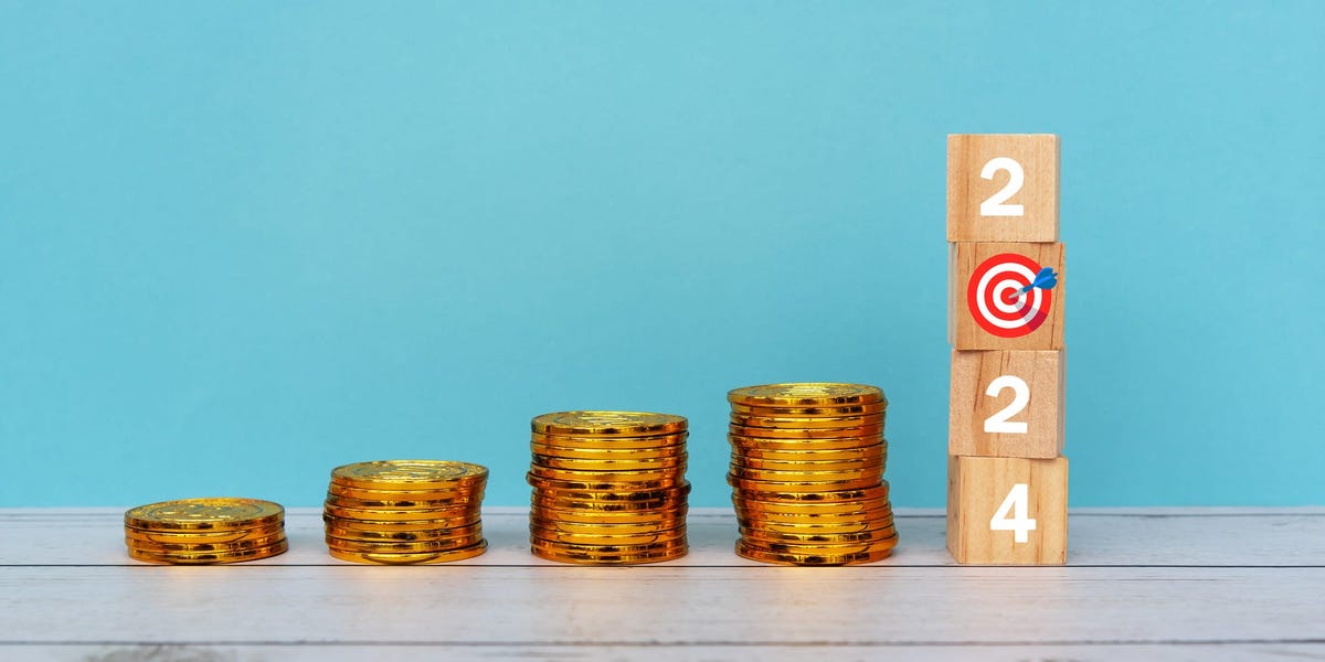 3-strategies-for-investors-through-year-end-as-rate-cuts-start-and-the-ai-trade-broadens,-according-to-ubs