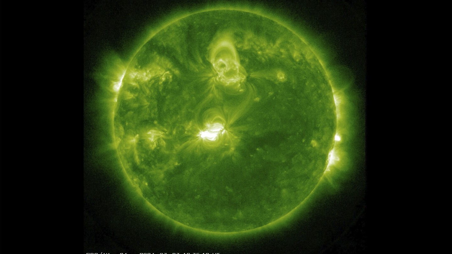 geomagnetic-storm-from-a-solar-flare-could-disrupt-radio-communications-and-create-a-striking-aurora