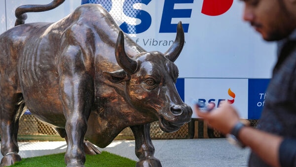 holi-2014-to-holi-2024:-nifty-50-zooms-over-200%,-these-14-stocks-skyrocket-3,900%