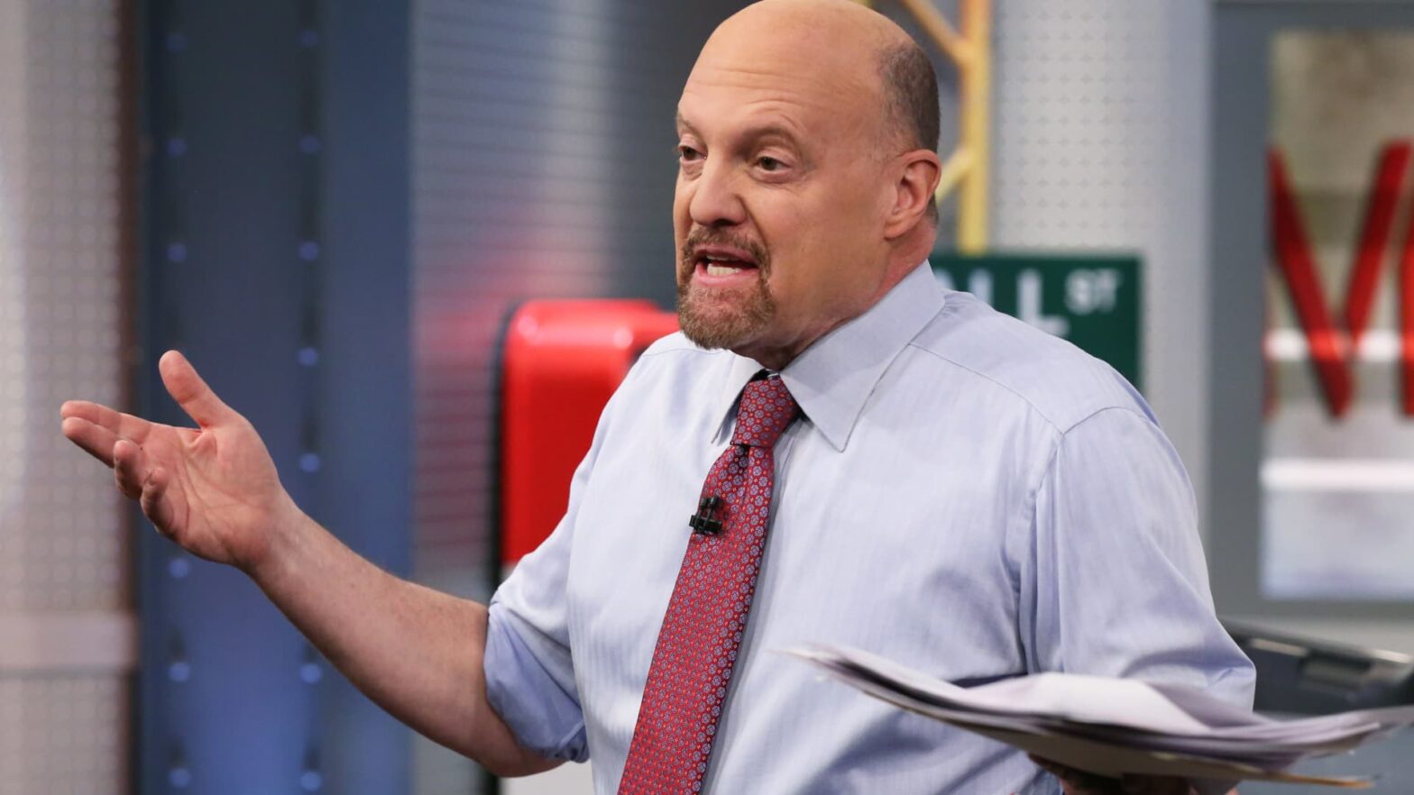 cramer-says-the-market-is-broadening-beyond-the-mega-caps,-reviews-the-s&p-500’s-hottest-stocks