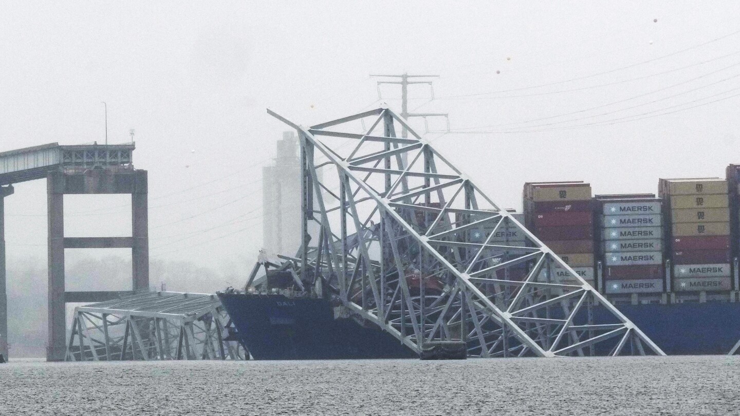 cranes-arriving-to-start-removing-wreckage-from-deadly-baltimore-bridge-collapse