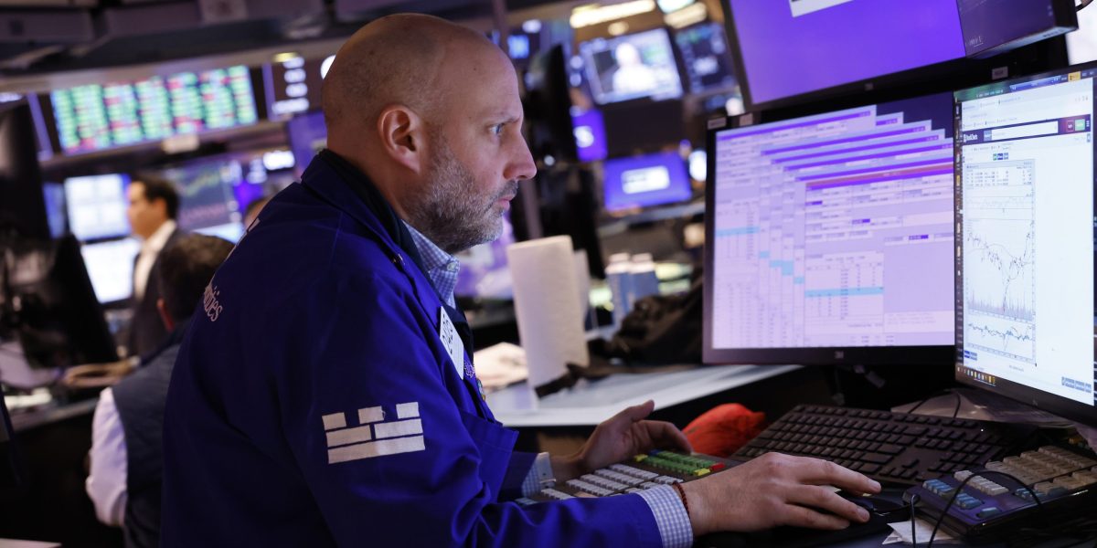 momentum-trading-just-had-its-best-quarter-in-over-20-years-thanks-to-bets-like-nvidia.-here’s-why-wall-street-is-on-edge