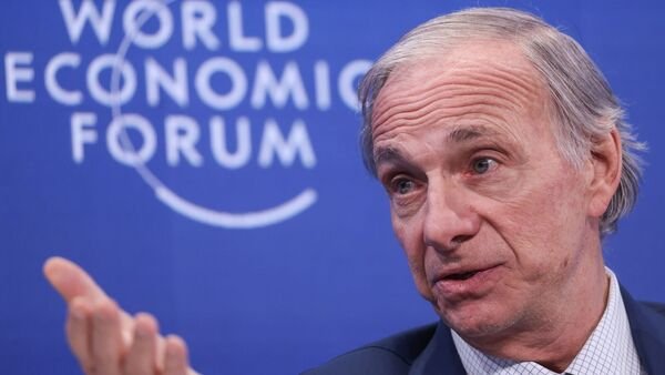 market-not-in-a-bubble-says-ray-dalio,-magnificent-seven-frothy-on-ai-concerns