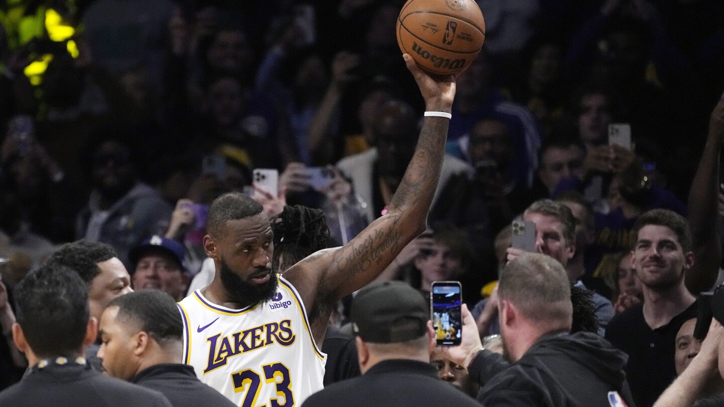 lebron-james-reaches-40,000-points-to-extend-his-record-as-the-nba’s-scoring-leader