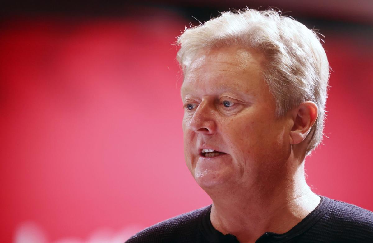 apple-buying-rivian?-nissan-with-fisker?-tesla-rivals’-woes-spark-speculation-as-ev-growth-slows