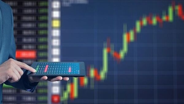 stock-market-today:-day-trading-guide-for-nifty-50-to-bank-nifty,-six-stocks-to-buy-or-sell-on-wednesday