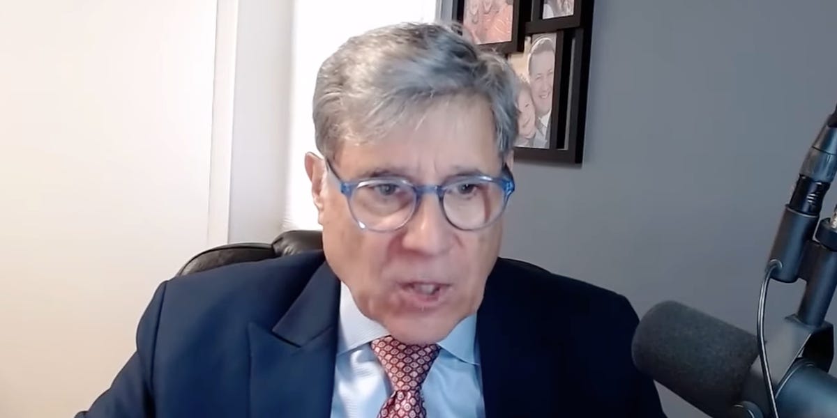 s&p-500-might-crash-60%,-a-recession-is-looming,-and-speculation-is-rife,-warns-elite-technical-analyst-milton-berg