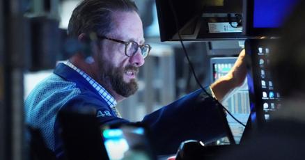 stock-market-today:-tech-leads-gains-with-jobs-on-deck;-gold-at-record