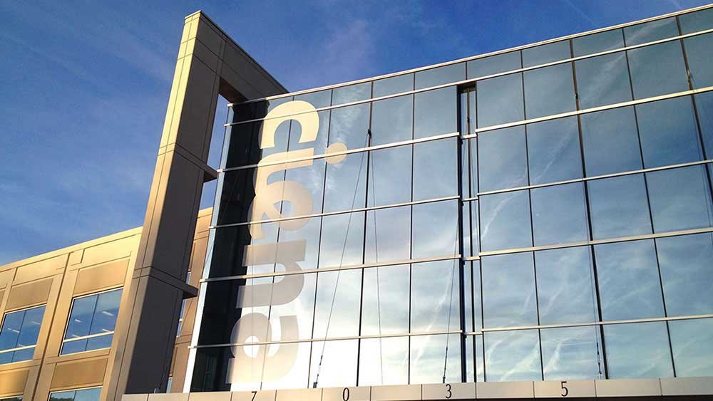 ciena-earnings-top-estimates,-revenue-guidance-falls-short