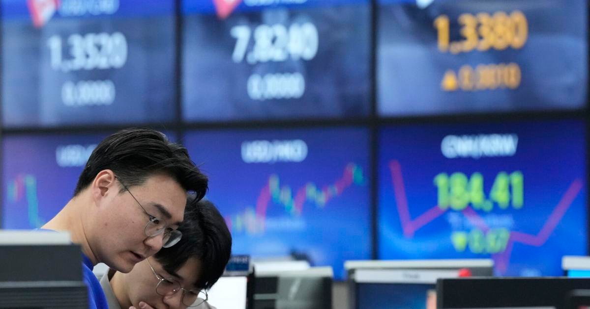 stock-market-today:-wall-street-rises-to-send-s&p-500-back-toward-record