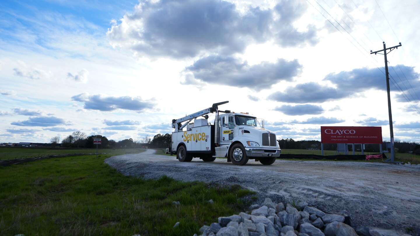automaker-rivian-pauses-construction-of-its-$5-billion-electric-truck-plant-in-georgia