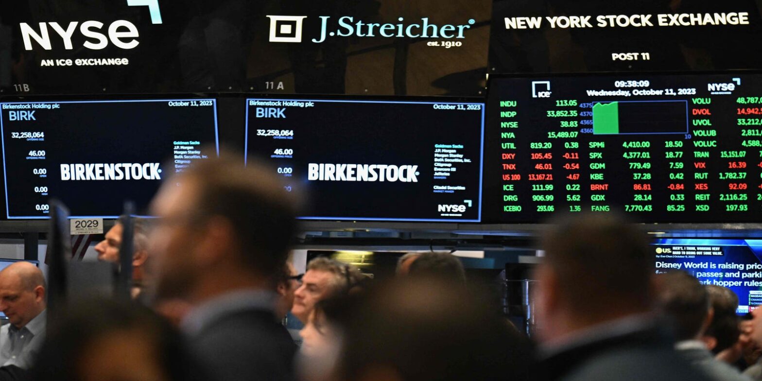 stock-market-surges-on-hint-interest-rate-cuts-may-be-coming