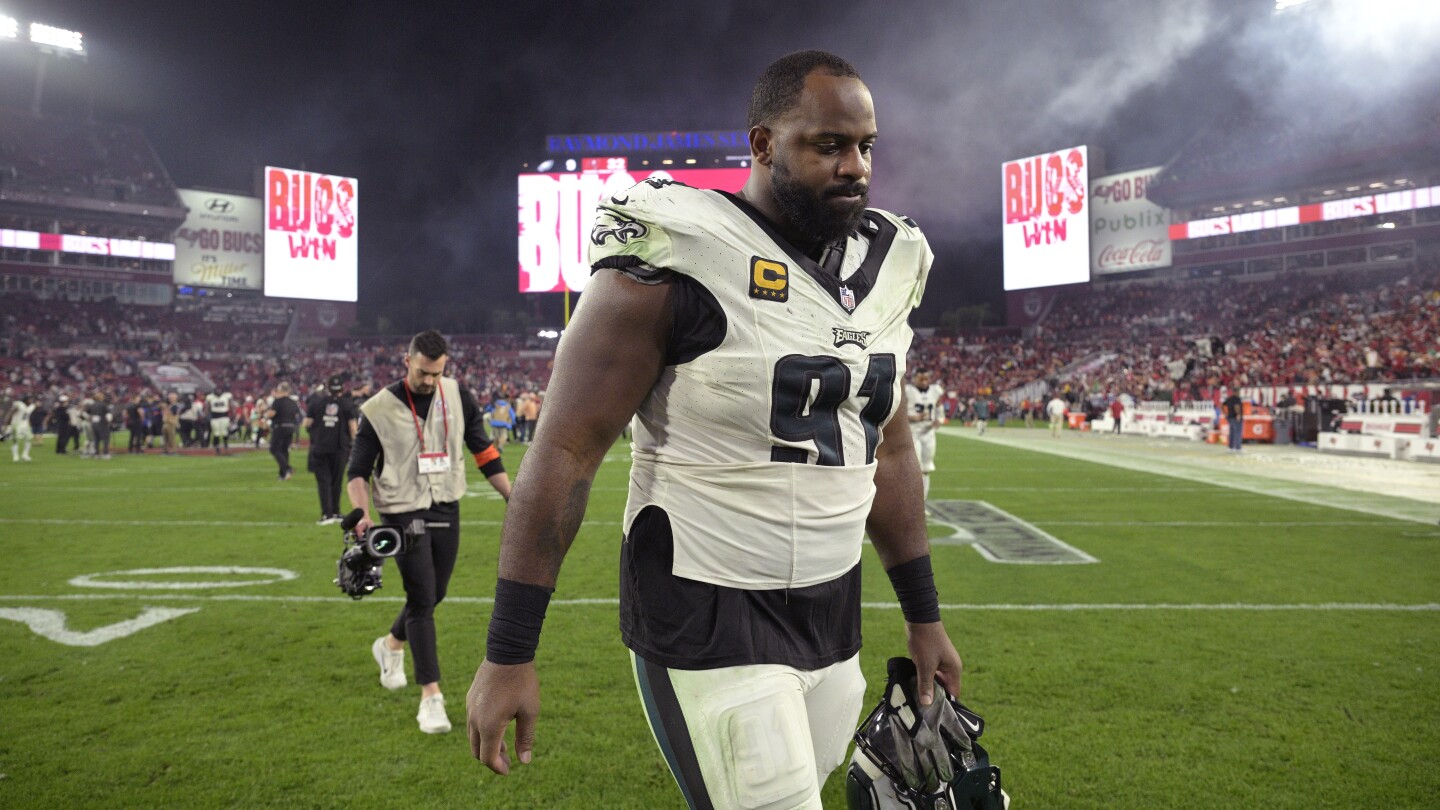 eagles-6-time-pro-bowl-defensive-tackle-fletcher-cox-announces-his-retirement-after-12-seasons