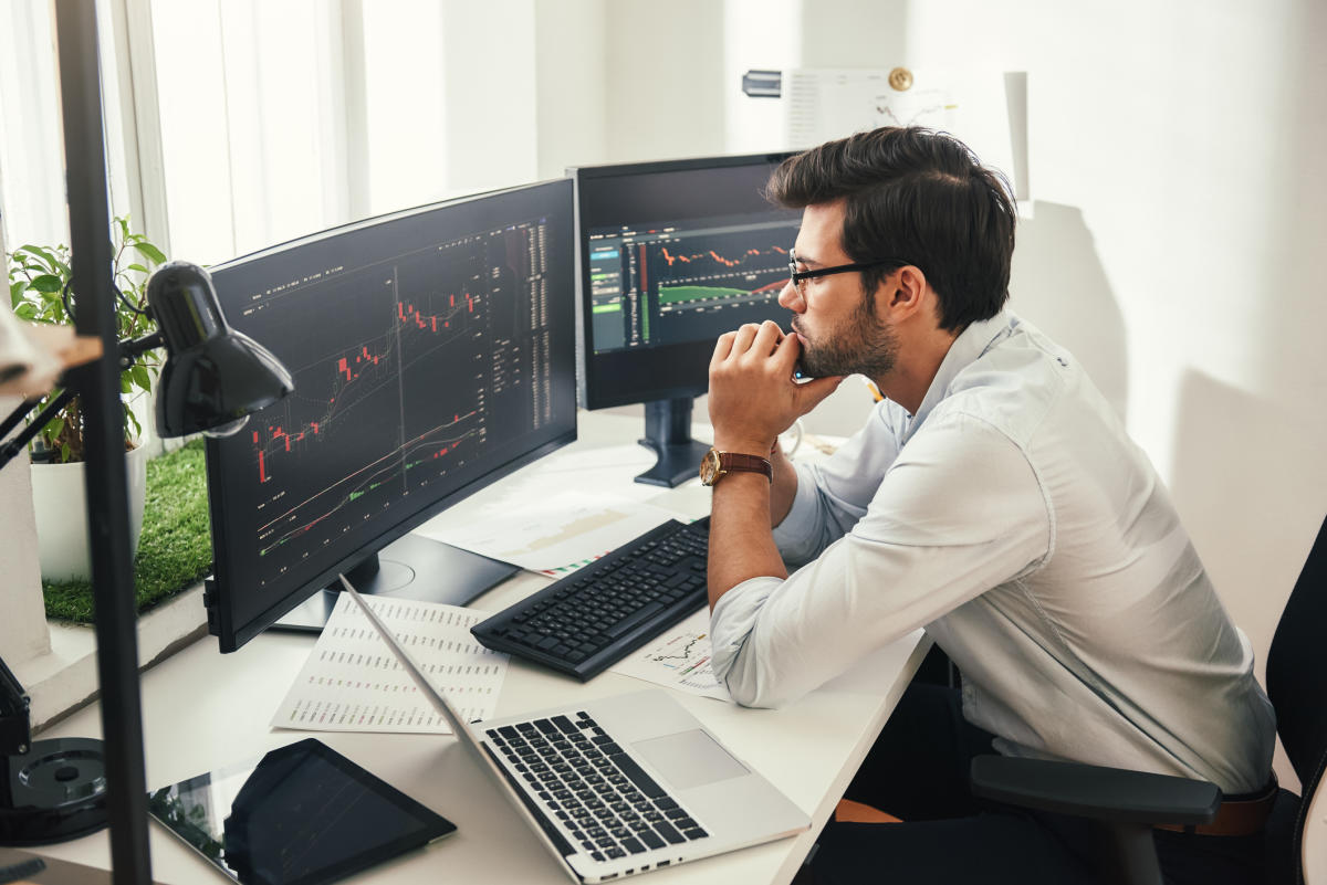 2-magnificent-artificial-intelligence-(ai)-stocks-to-buy-right-now