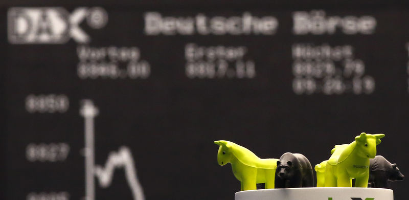 European stocks subdued ahead of US payrolls; Informa gains on strong report