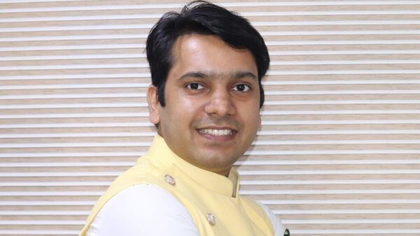 Stock market next week: The Nifty 50 index touched a new peak of 22,525 despite high volatility on Thursday due to strong buying in the Tata group stocks, says Sumeet Bagadia of Choice Broking. (MINT) Stock market next week: The Nifty 50 index touched a new peak of 22,525 despite high volatility on Thursday due to strong buying in the Tata group stocks, says Sumeet Bagadia of Choice Broking. (MINT)
