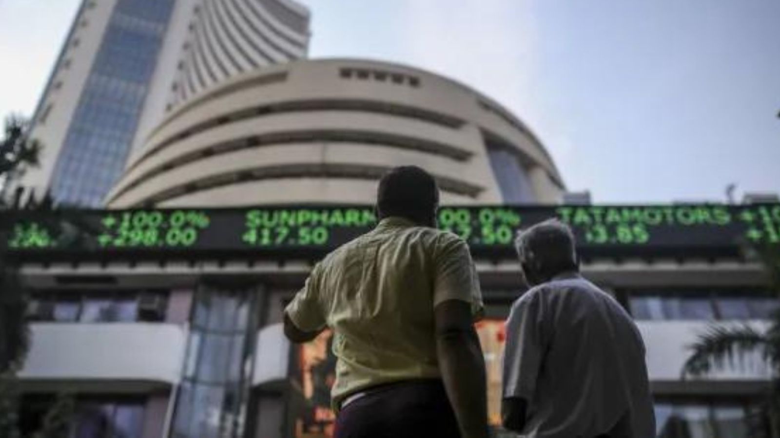 Stock Market Today Live Updates: Sensex, Nifty slip in red