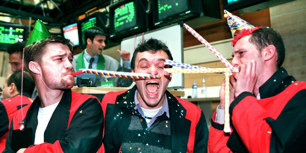 the-stock-market-will-soar-another-16%-this-year-as-long-as-it-stays-above-a-key-technical-level,-analyst-says