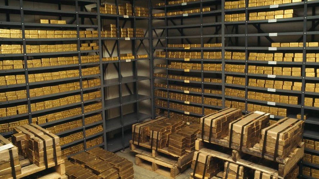 gold-hits-another-high—despite-a-strong-stock-market-and-economy-here’s-why.