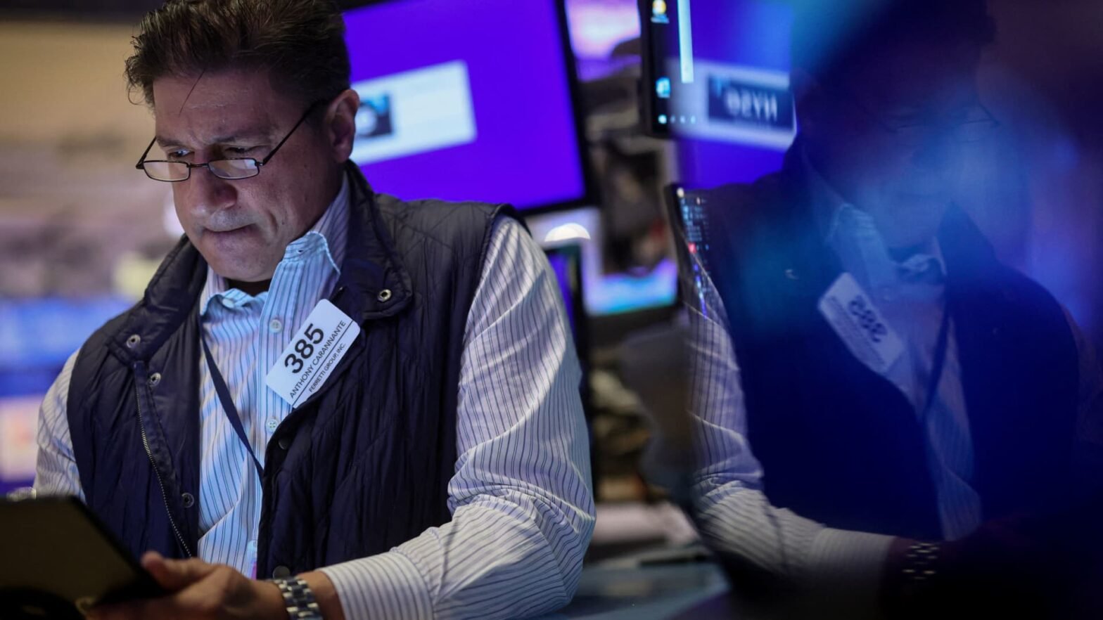 ‘watching-and-waiting’-—-here’s-a-behind-the-scenes-look-at-our-debate-on-stocks-to-buy-in-tuesday’s-pullback