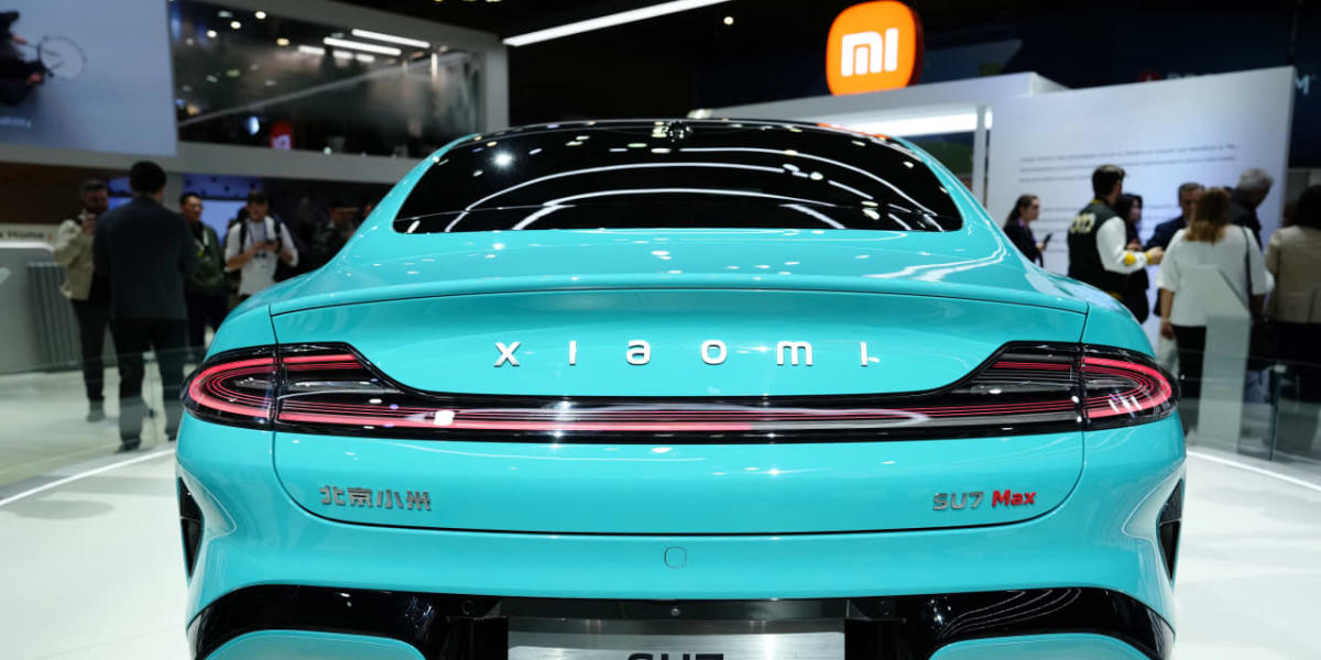apple-couldn’t-make-an-ev,-but-xiaomi-did