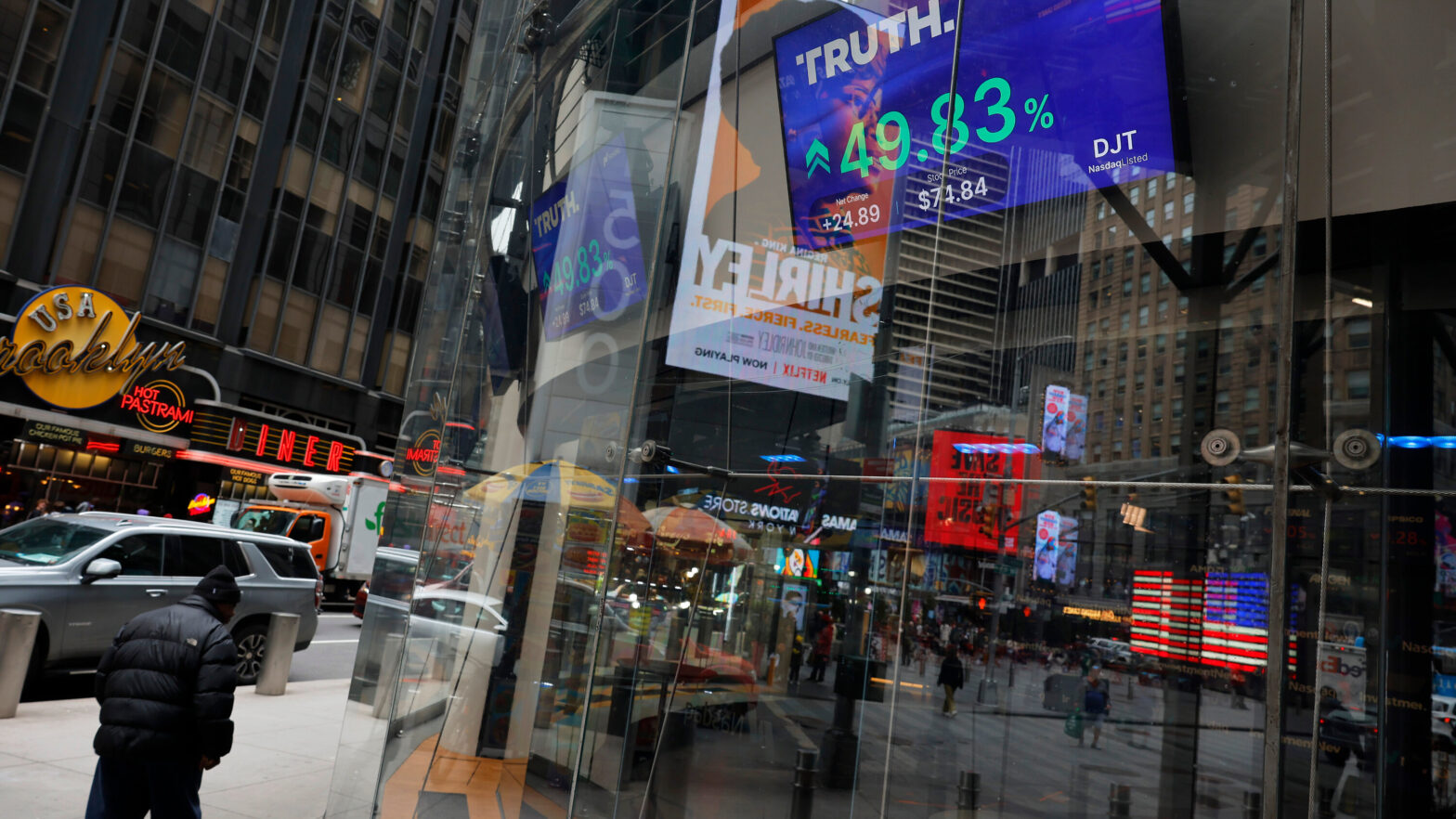 traders-scramble-to-bet-against-trump-media