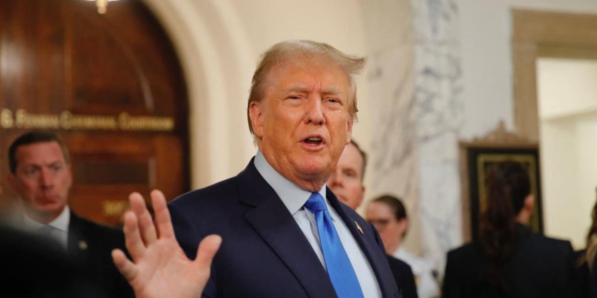 why-shorting-trump’s-djt-stock-could-cost-you-a-500%-fee