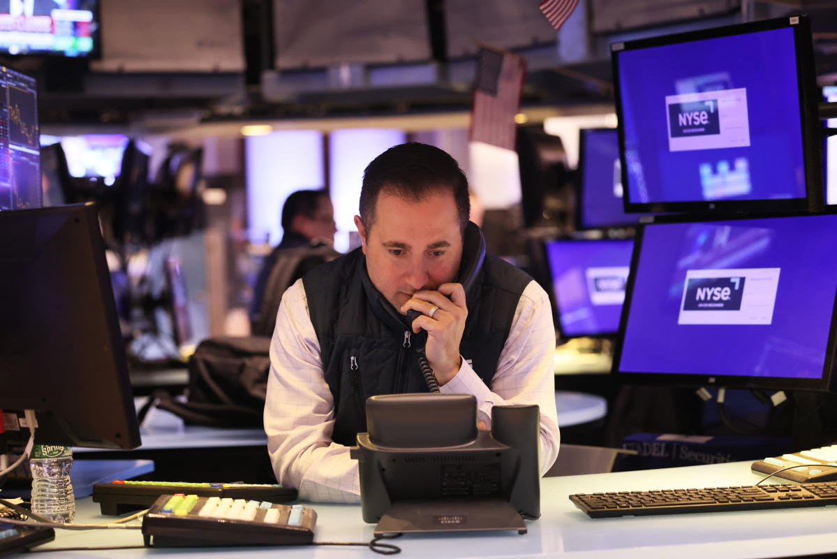 stock-market-today:-stocks-slide-after-fedspeak-as-oil-surges,-march-jobs-report-on-deck