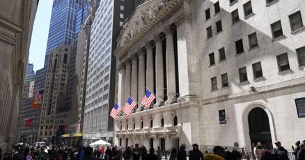 stock-market-today:-wall-street-gains-ground-following-surprisingly-strong-us-jobs-report