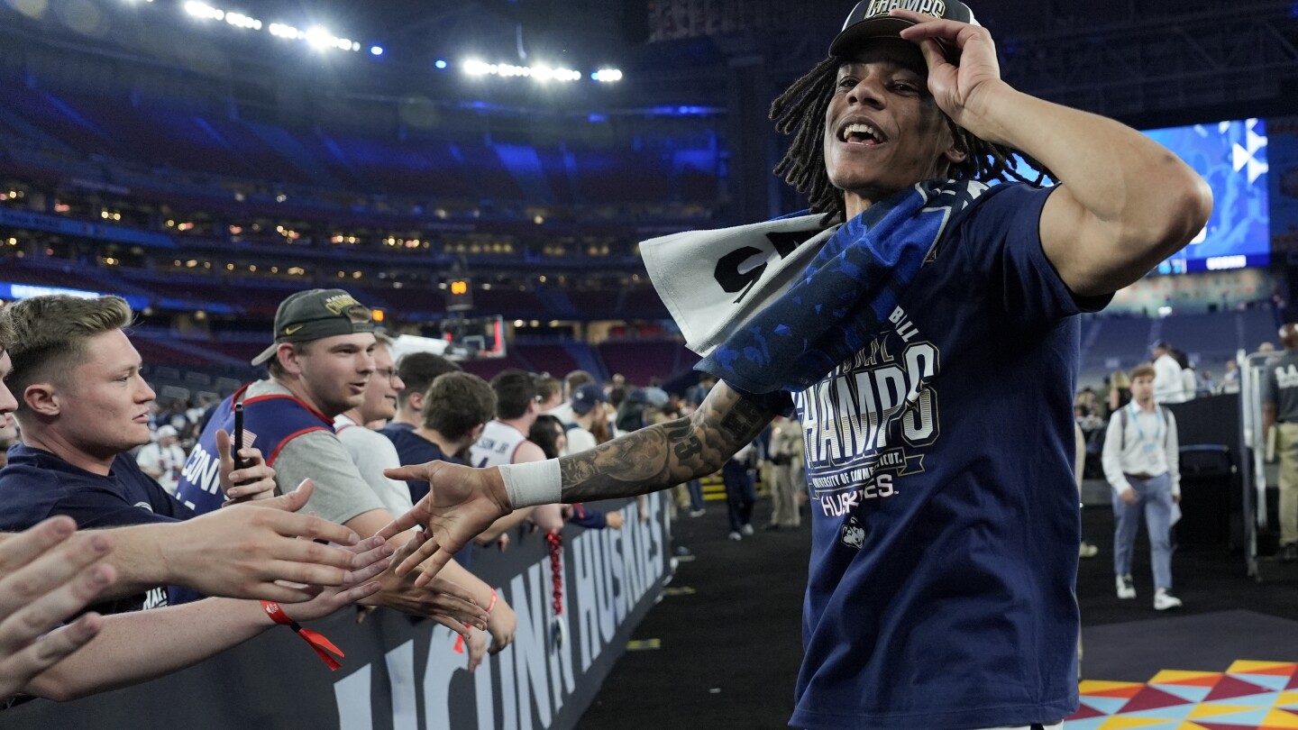 uconn-students-celebrate-into-the-early-morning-after-second-consecutive-title