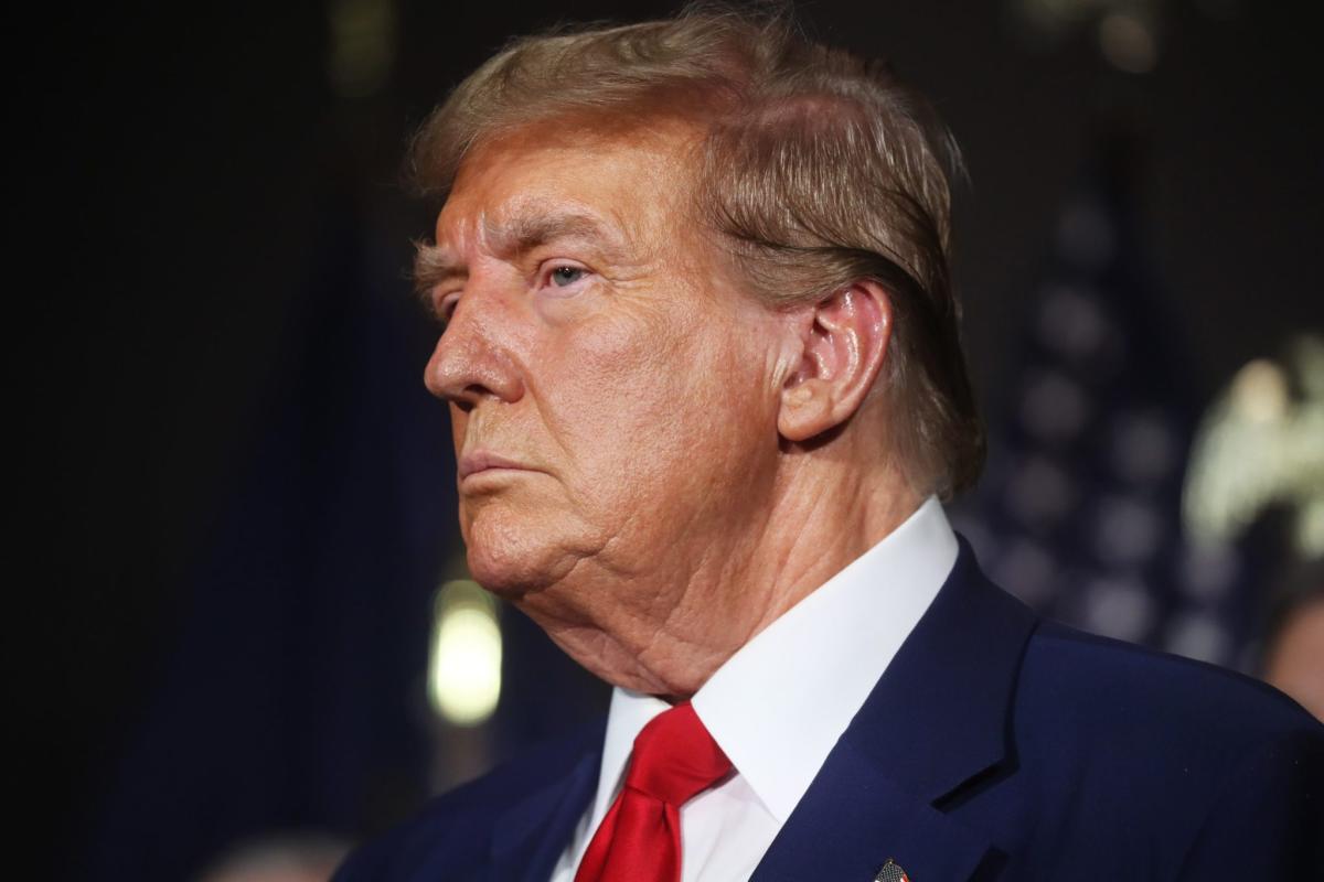 donald-trump’s-net-worth-slashed-by-over-$2-billion-in-one-week-as-media-mogul-barry-diller-calls-truth-social-parent-a-‘scam’