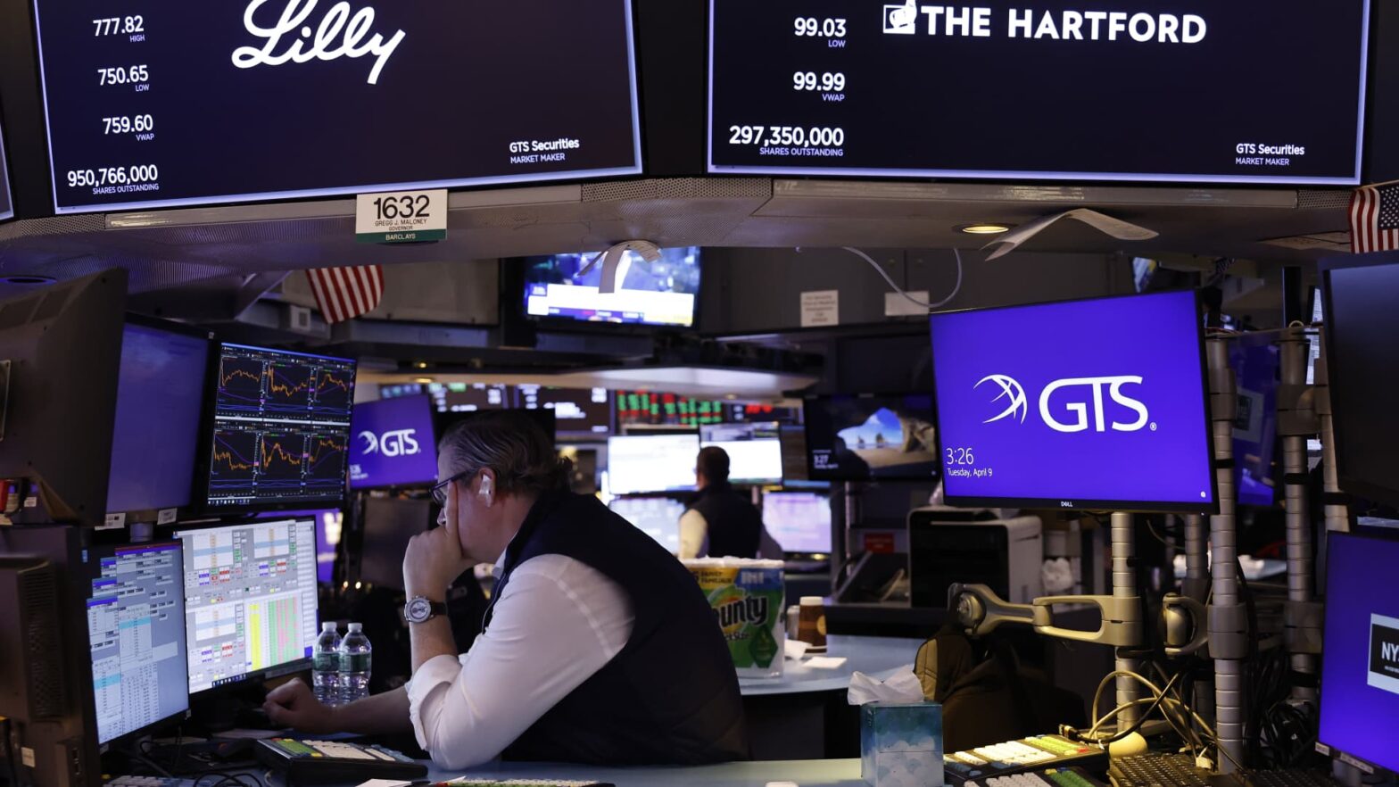 comeback-candidates:-goldman-loves-these-underperforming-stocks-with-strong-fundamentals