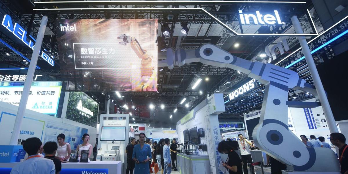 china-tells-telecom-carriers-to-phase-out-foreign-chips-in-blow-to-intel,-amd