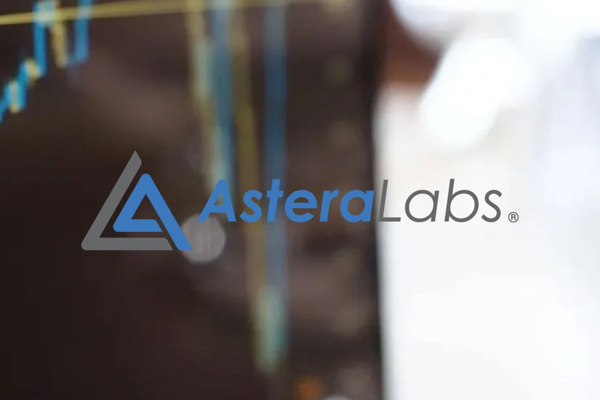 astera-labs-is-gaining-market-share,-2-analysts-recommend-the-stock-despite-ipo-rally