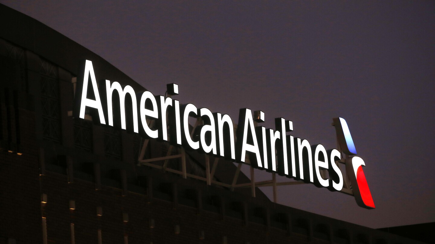 the-pilots-union-at-american-airlines-says-it’s-seeing-more-safety-and-maintenance-issues