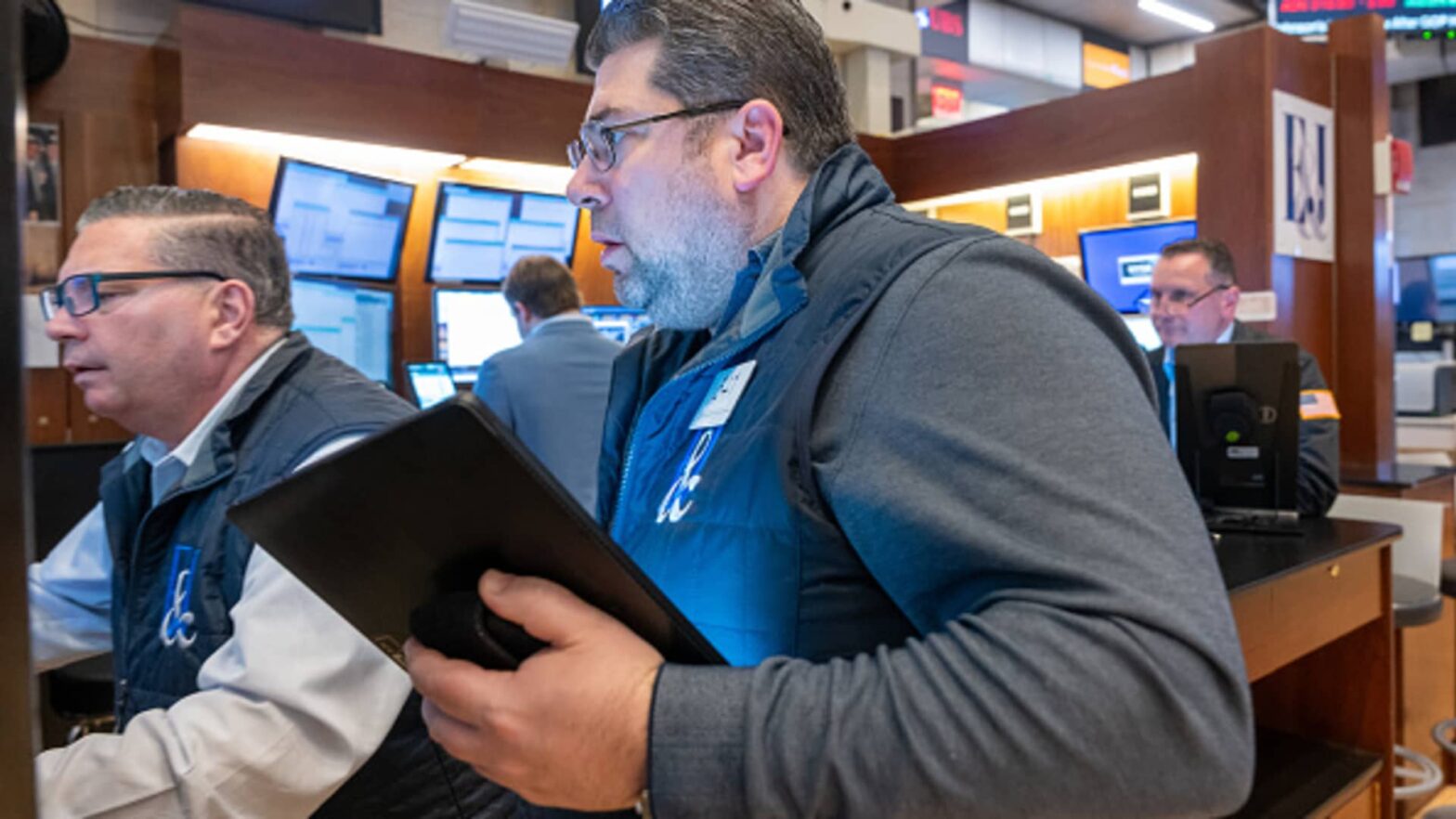 here-are-4-quality-names-we-brought-more-of-in-this-week’s-oversold-stock-market